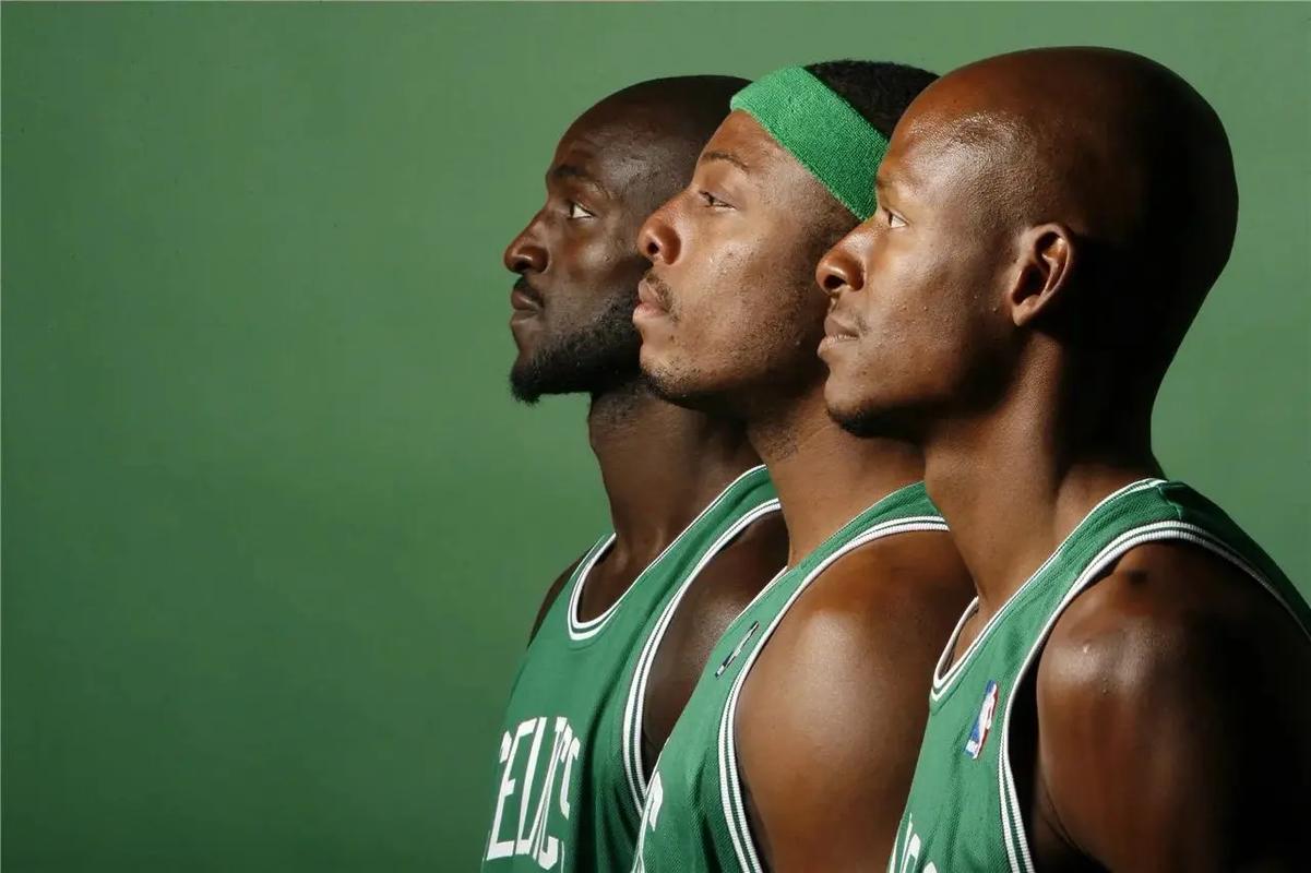 剑南春｜那不勒斯2-1尤文，霍伊伦双响，伊尔迪兹难救主（剑南春｜那不勒斯2-1力擒尤文，霍伊伦梅开二度，伊尔迪兹难挽败局）