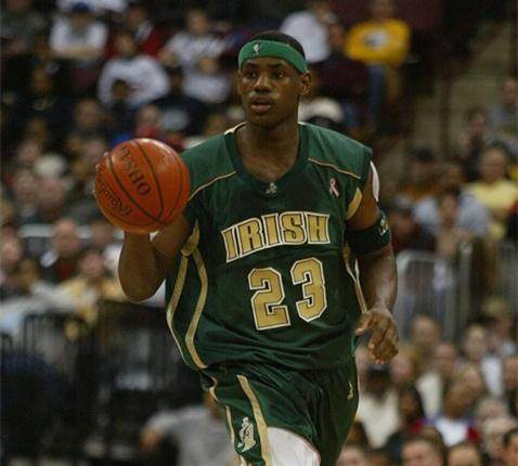 申花出征亚冠：六外援携手出战广岛，斯卢茨基誓言全力以赴（申花踏上亚冠征途：六外援合力挑战广岛，斯卢茨基承诺全力以赴）