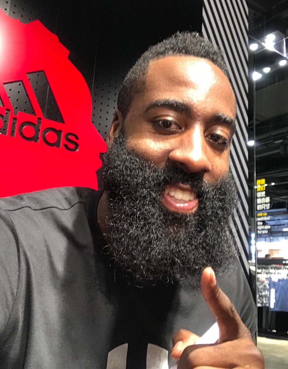 意媒：尤文加入弗罗霍尔特争夺战，与波尔图的良好关系是优势（意媒：尤文竞逐弗罗霍尔特，得益于与波尔图的良好关系）