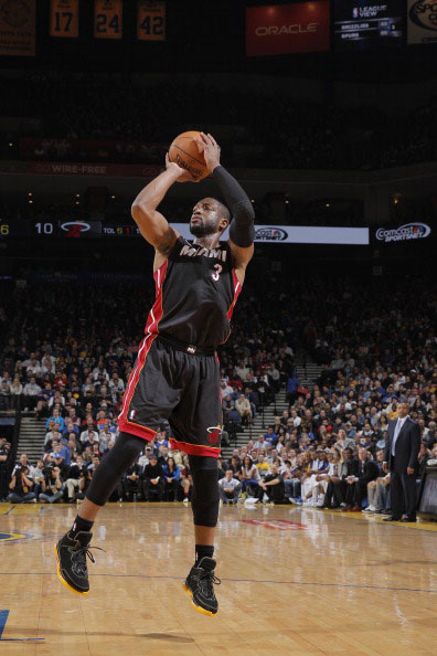 世体：小西蒙尼遭毕包球迷严重辱骂，已被西甲联盟记录在案（世体：小西蒙尼遭毕尔巴鄂球迷恶意辱骂，西甲联盟已予备案）